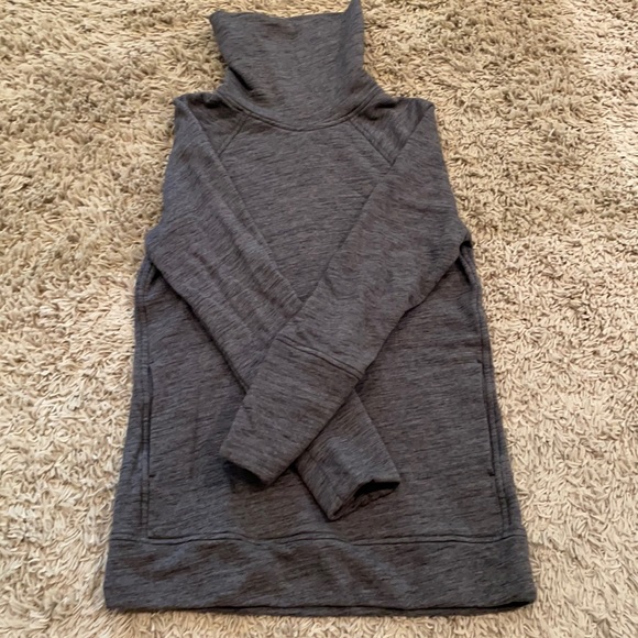 lululemon athletica Tops - Lululemon Sweatshirt with Pockets